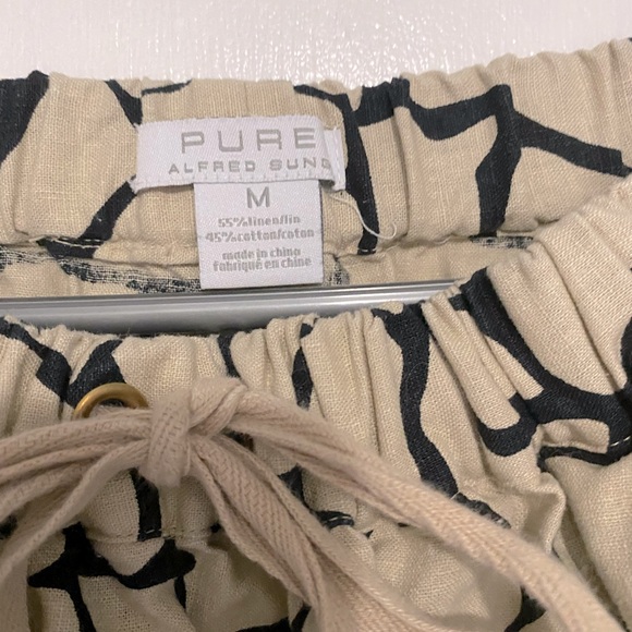 Sung short linen skirt with pockets. - Picture 3 of 4